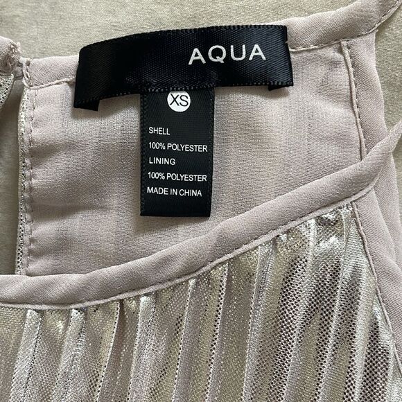 Aqua Gold Metallic Pleated Tank Top - Picture 3 of 6